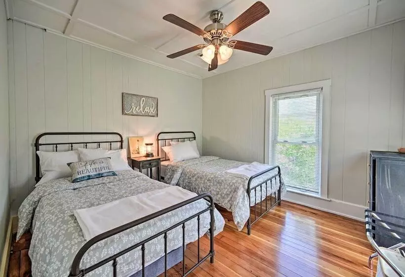 Home W/patio, 2 Blocks To St. Lawrence River