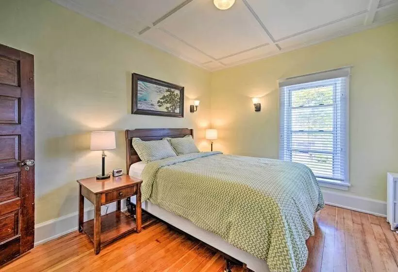 Home W/patio, 2 Blocks To St. Lawrence River