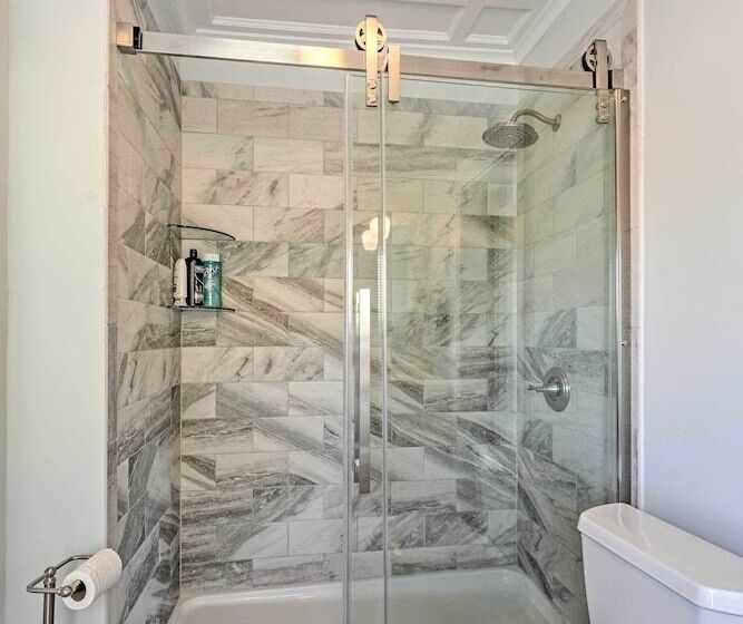 Home W/patio, 2 Blocks To St. Lawrence River