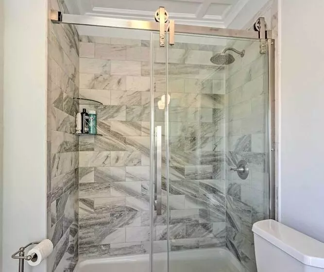 Home W/patio, 2 Blocks To St. Lawrence River