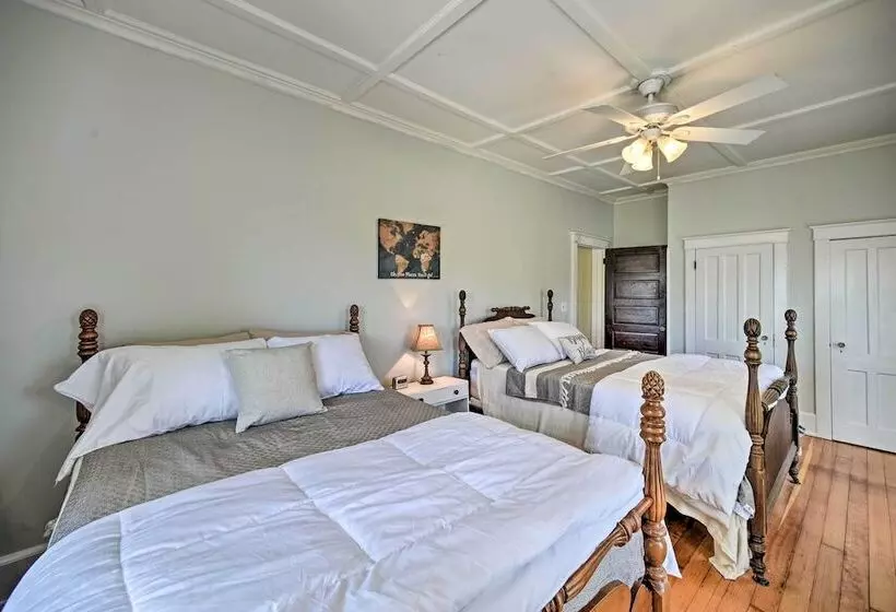 Home W/patio, 2 Blocks To St. Lawrence River