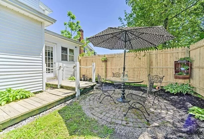 Home W/patio, 2 Blocks To St. Lawrence River