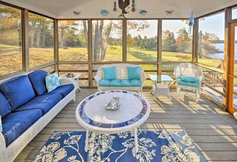 Luxurious Oceanfront Flanders Bay Home W/ Kayaks!