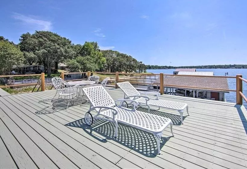 Lakefront Mabank Gem W/ Sunset Views: Pets Welcome