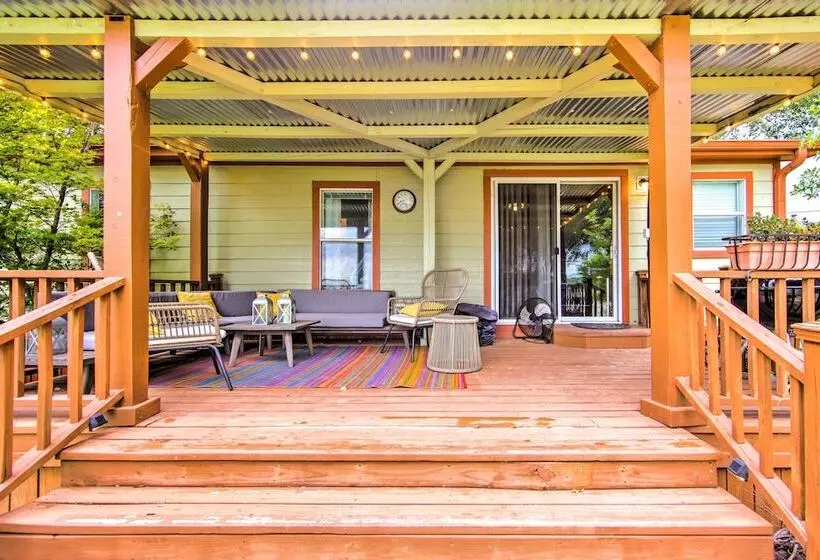 Lakefront Mabank Gem W/ Sunset Views: Pets Welcome