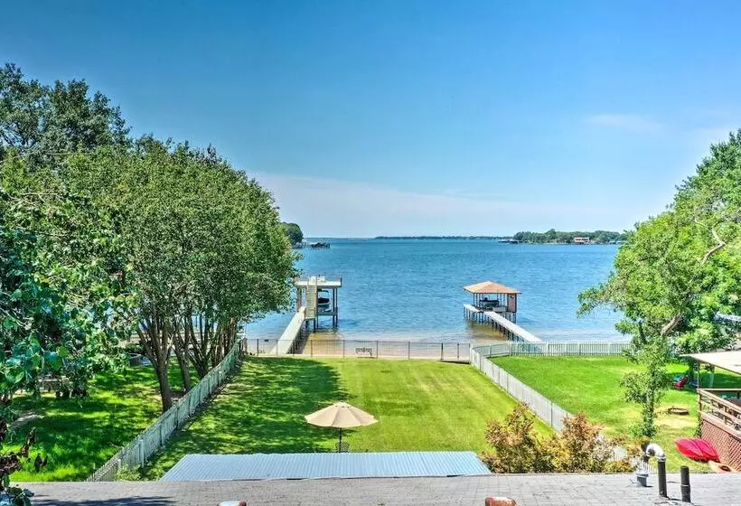 Lakefront Mabank Gem W/ Sunset Views: Pets Welcome
