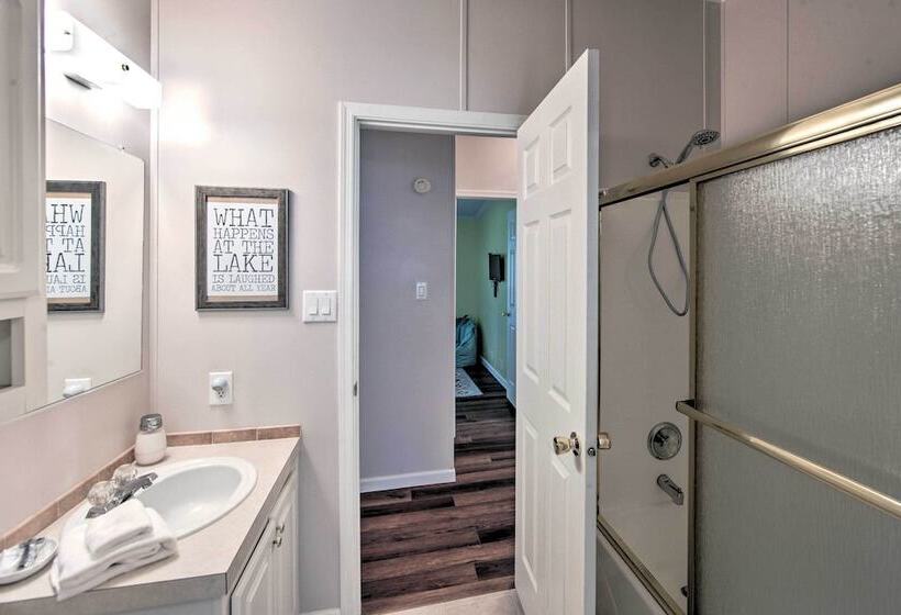 Lakefront Mabank Gem W/ Sunset Views: Pets Welcome