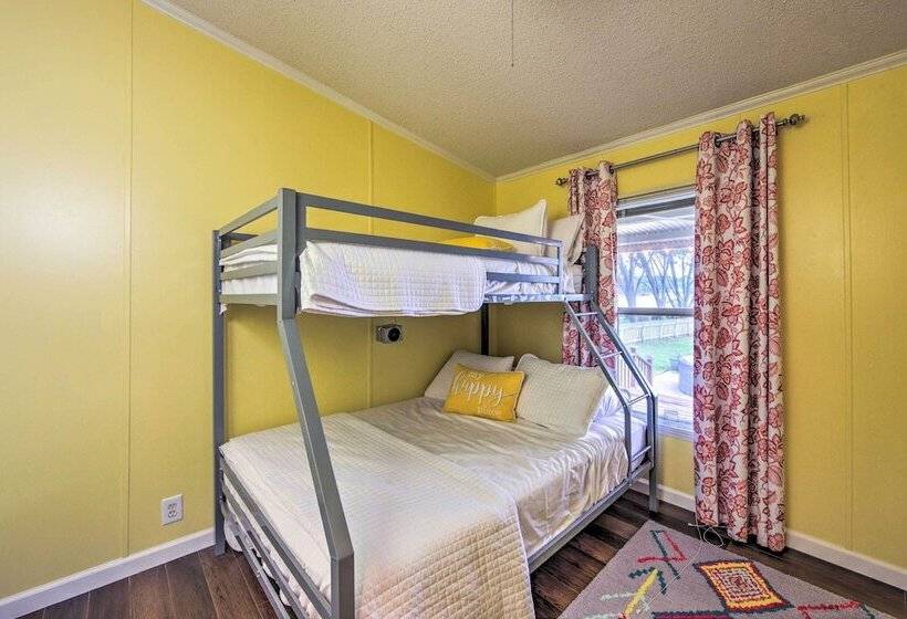 Lakefront Mabank Gem W/ Sunset Views: Pets Welcome