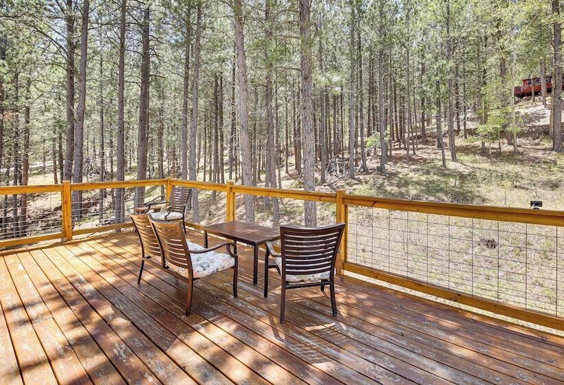 Modern Black Hills Cabin W/ Loft & Wraparound Deck