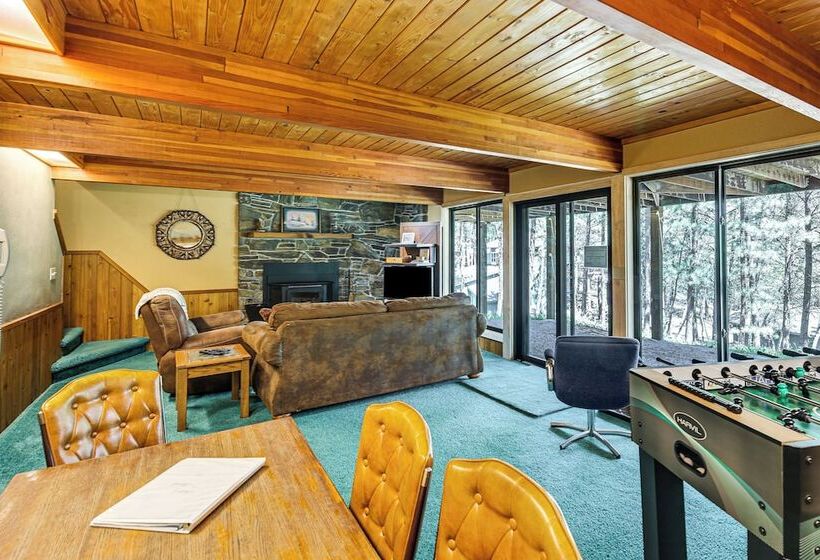 Modern Black Hills Cabin W/ Loft & Wraparound Deck