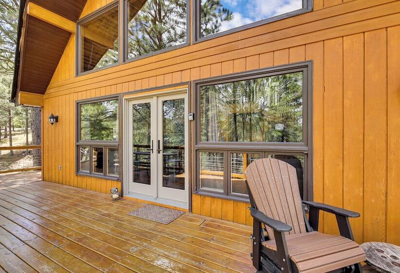 Modern Black Hills Cabin W/ Loft & Wraparound Deck