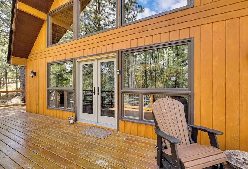 Modern Black Hills Cabin W/ Loft & Wraparound Deck