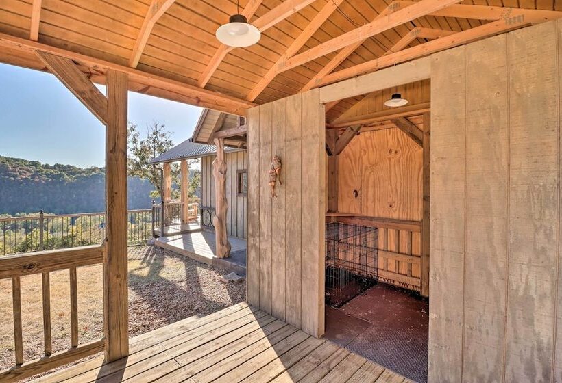Mountain View Hideaway W/ Outdoor Fireplace!