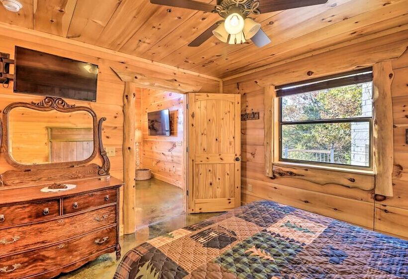 Mountain View Hideaway W/ Outdoor Fireplace!