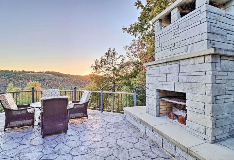 Mountain View Hideaway W/ Outdoor Fireplace!