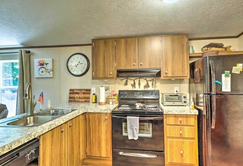 On Lake Time  Lake Chatuge Hideaway W/ Deck!