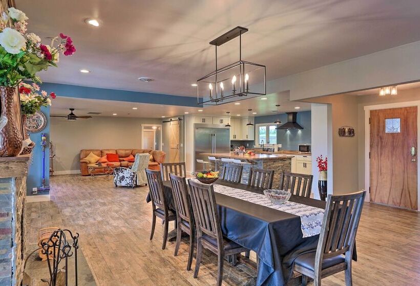 Peaceful Lebanon Farmhouse/ranch W/ Pool!