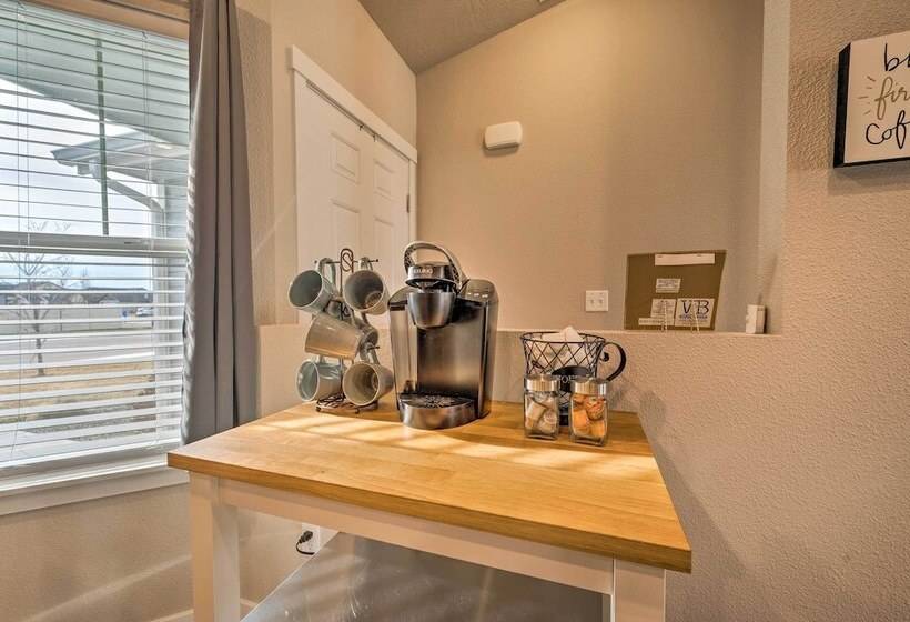 Peaceful + Quiet Nampa House W/ Yard!