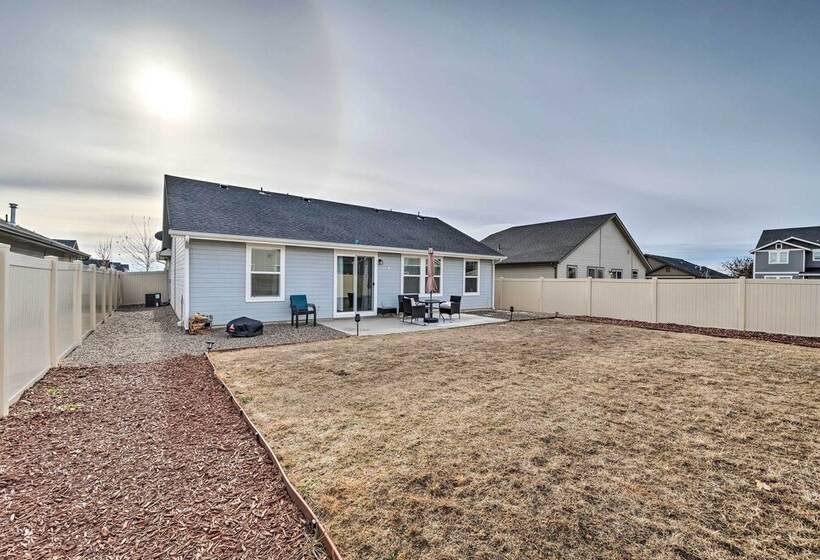 Peaceful + Quiet Nampa House W/ Yard!