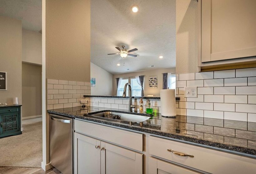 Peaceful + Quiet Nampa House W/ Yard!