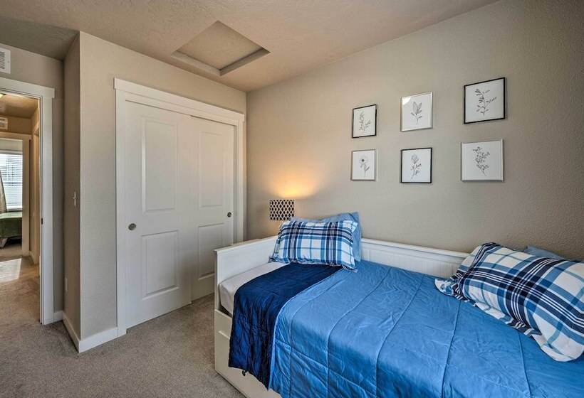 Peaceful + Quiet Nampa House W/ Yard!