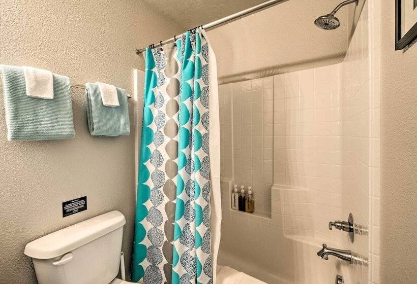 Peaceful + Quiet Nampa House W/ Yard!