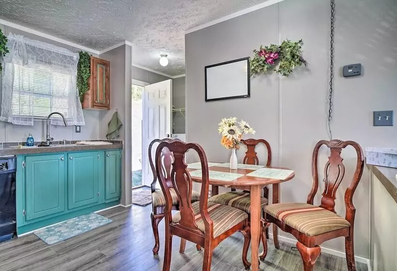 Private Yard & Fire Pit: Pet Friendly Midway Abode