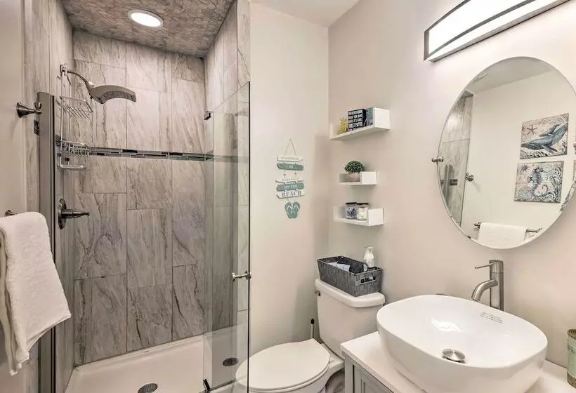 Hot Tub + Games: Home Near Tobyhanna State Park
