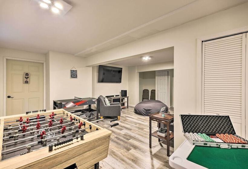 Hot Tub + Games: Home Near Tobyhanna State Park