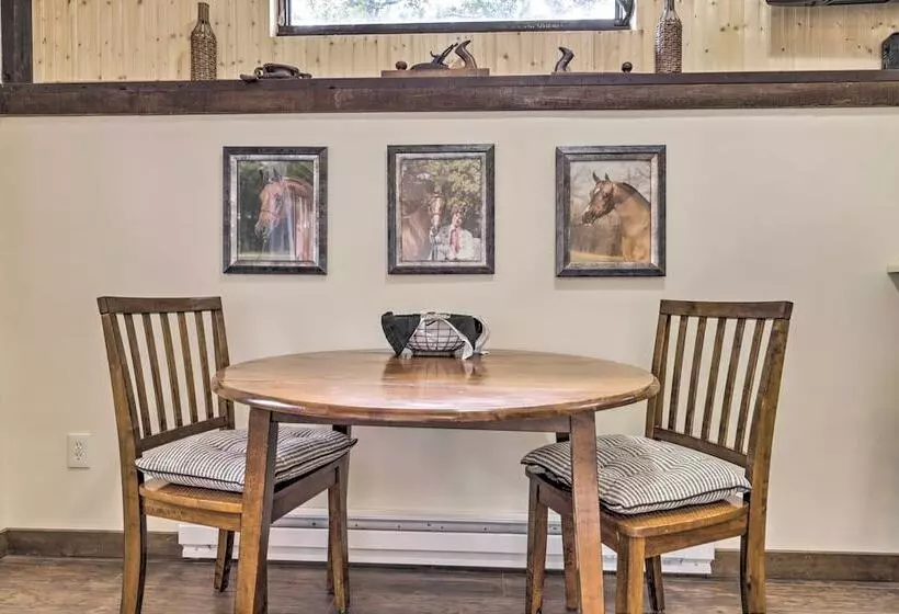 Private Guest House W/ Deck + Spectacular Views!