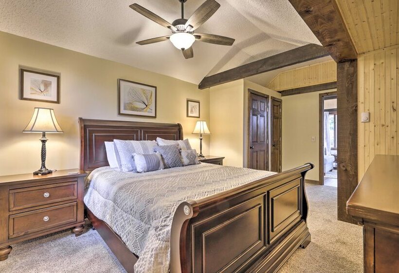 Private Guest House W/ Deck + Spectacular Views!