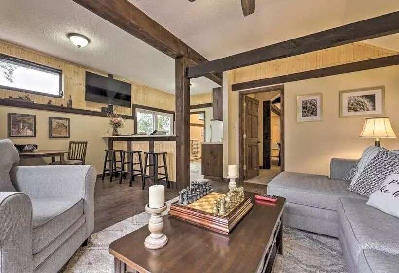 Private Guest House W/ Deck + Spectacular Views!