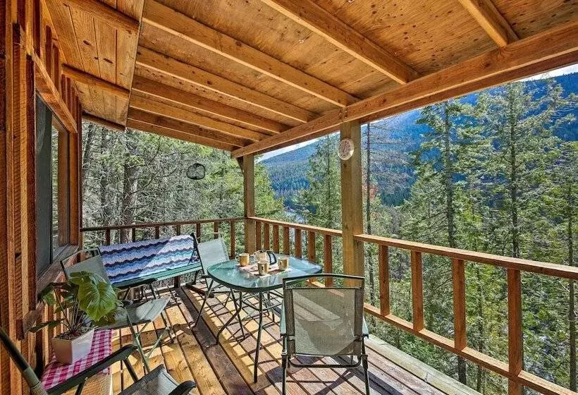 Private  Yaak River Hideaway  W/ Deck & Mtn Views!