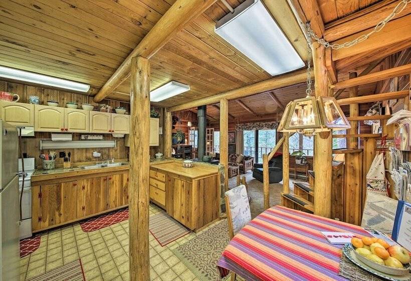 Private  Yaak River Hideaway  W/ Deck & Mtn Views!