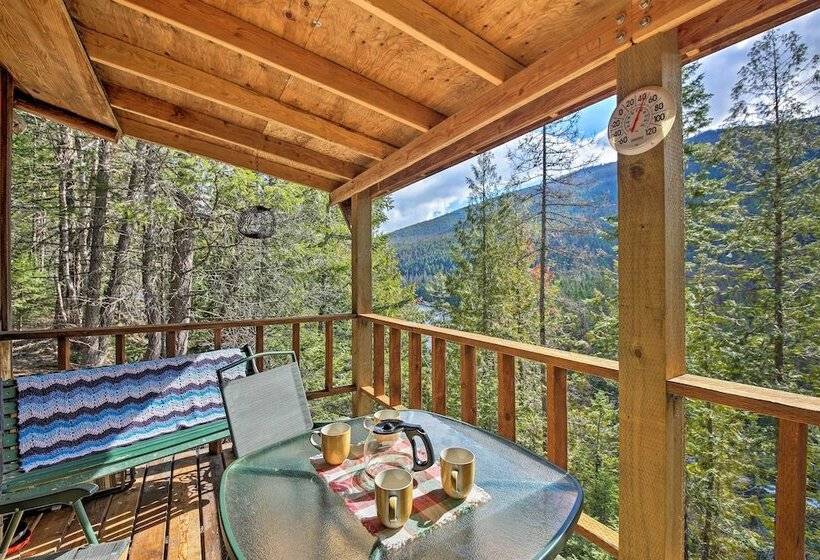 Private  Yaak River Hideaway  W/ Deck & Mtn Views!