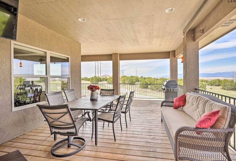 Pueblo West Home   Full Deck & Near Reservoir