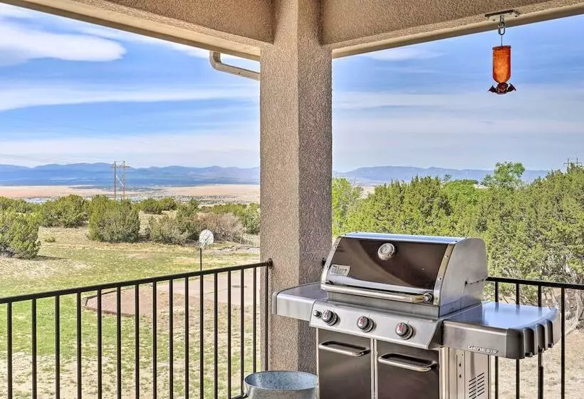 Pueblo West Home   Full Deck & Near Reservoir