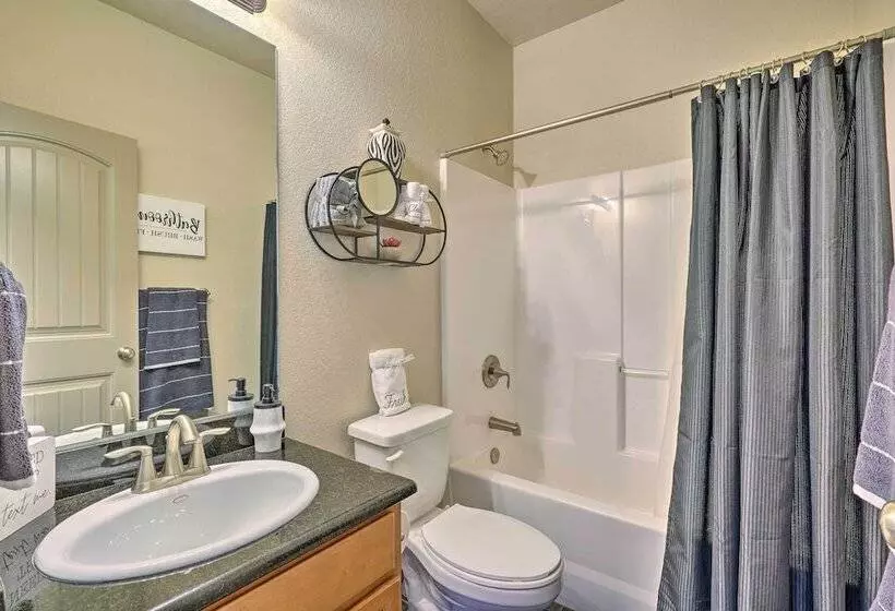 Pueblo West Home   Full Deck & Near Reservoir