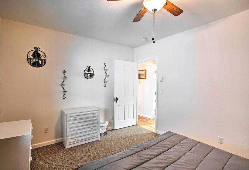 Quaint Montrose Cottage < 1 Mi To Main Street