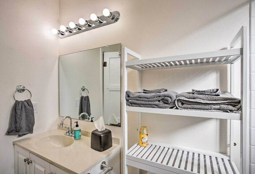 Quaint Montrose Cottage < 1 Mi To Main Street