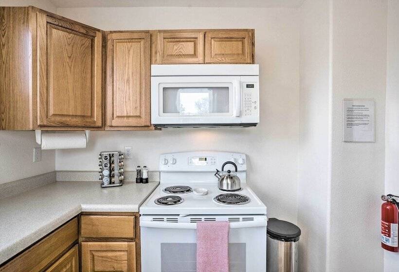 Quaint Montrose Cottage < 1 Mi To Main Street