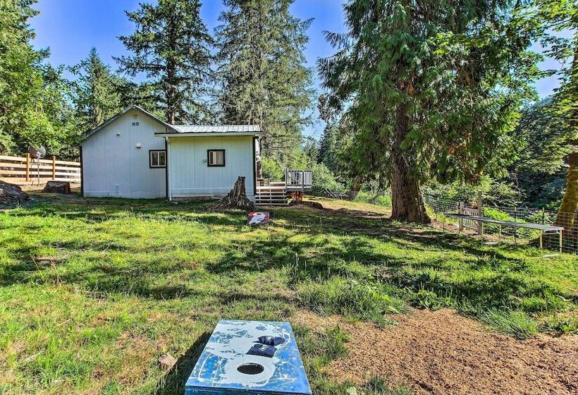 Dorena Home W/ Hot Tub & Game Room!