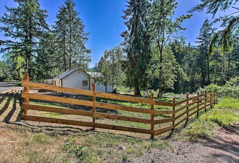 Dorena Home W/ Hot Tub & Game Room!