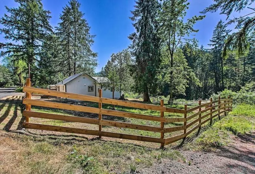 Dorena Home W/ Hot Tub & Game Room!