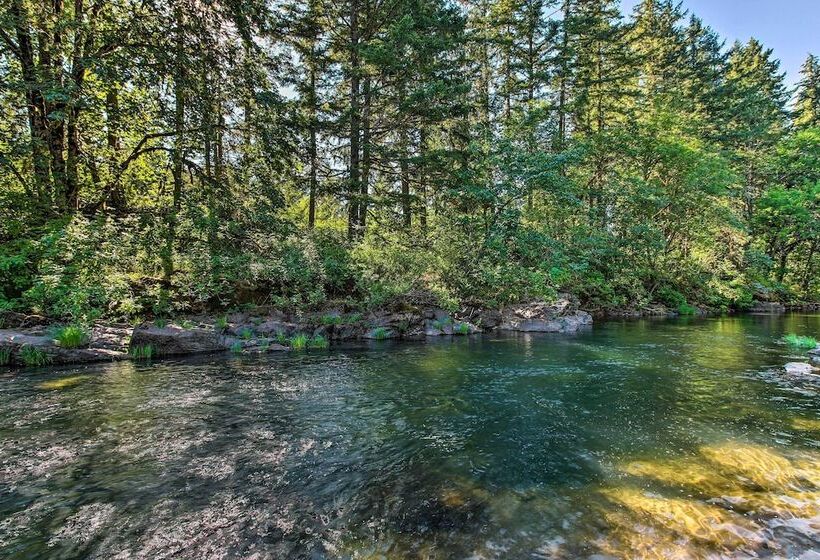 Dorena Home W/ Hot Tub & Game Room!