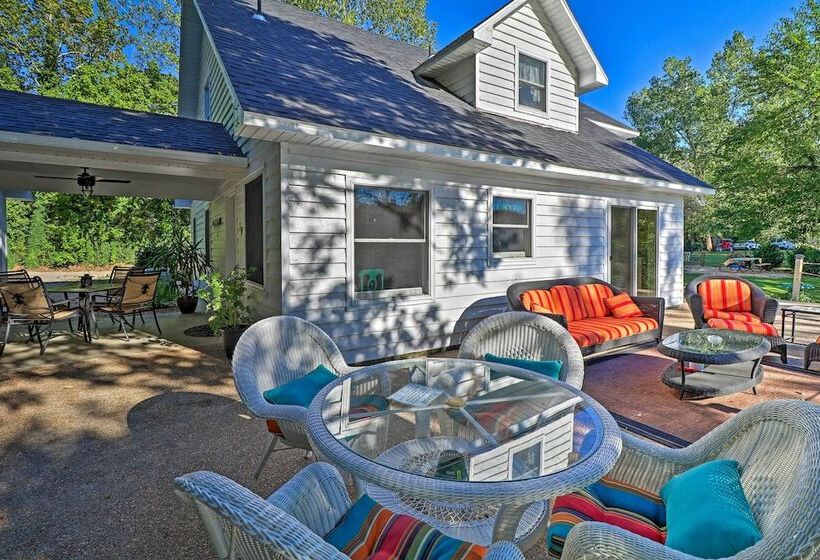 Riverside Hide A Way  W/ Patio, Bbq, Fishing Pier