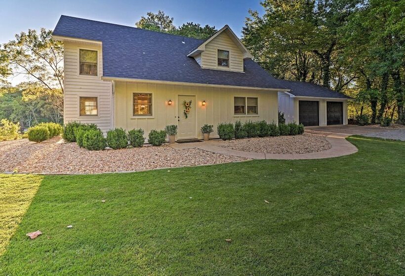 Riverside Hide A Way  W/ Patio, Bbq, Fishing Pier