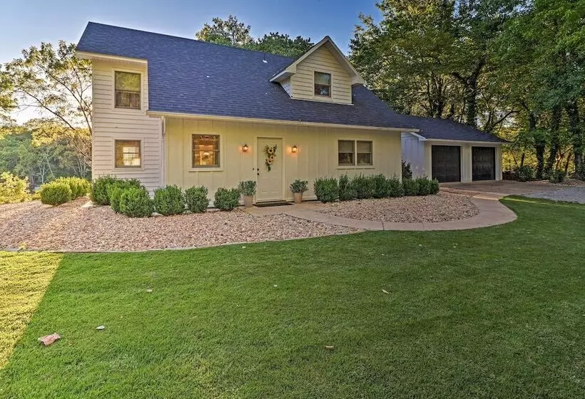 Riverside Hide A Way  W/ Patio, Bbq, Fishing Pier