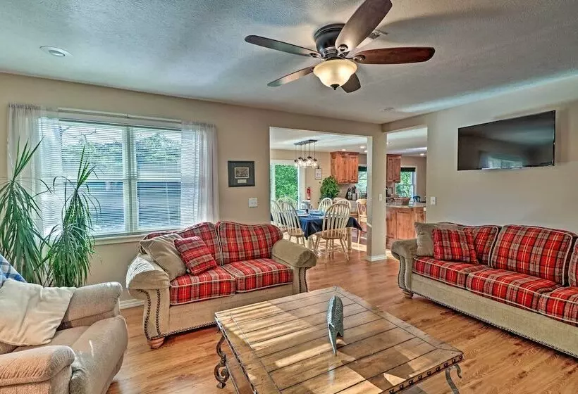 Riverside Hide A Way  W/ Patio, Bbq, Fishing Pier