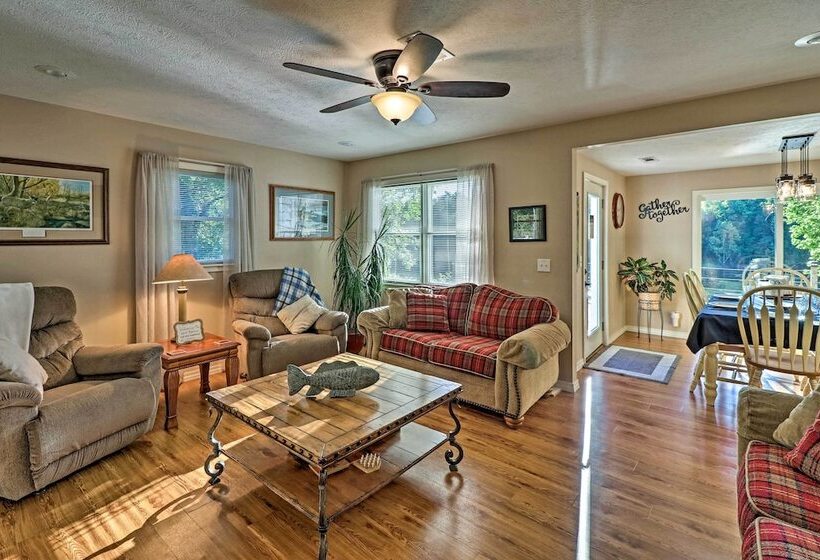 Riverside Hide A Way  W/ Patio, Bbq, Fishing Pier